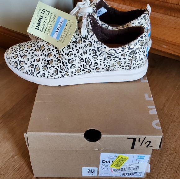 shoe - Picture 3 of 5